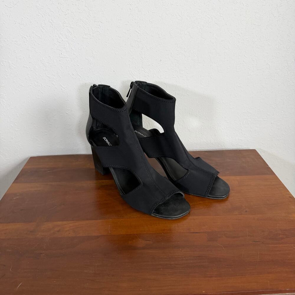 Donald J Pliner Valerie Black Stretch Cut Out Peep Toe Zip Back Heels Womens 9.5